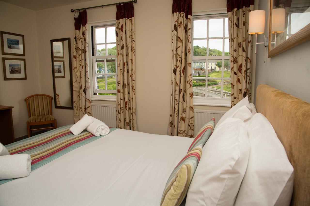 Monachty Hotell Aberaeron Exteriör bild